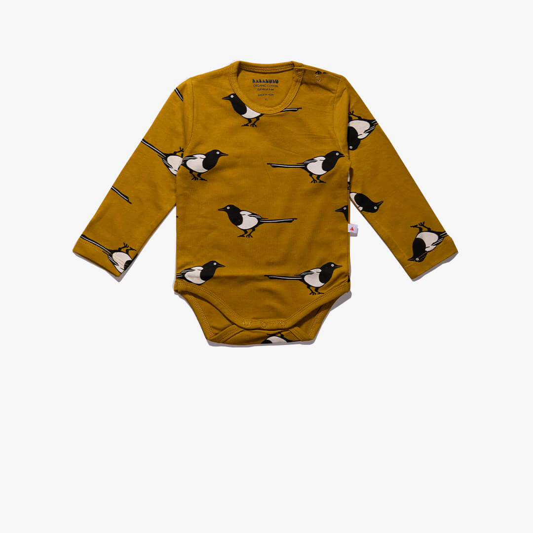 Vorderansicht des Bodys für Babys aus der Birdy Kollektion