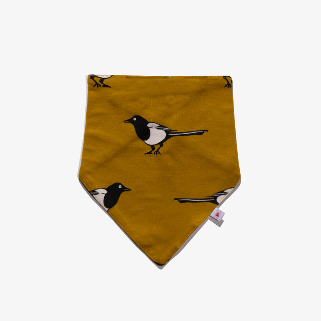 Detailansicht des Baby-Halstuch aus der Birdy Kollektion