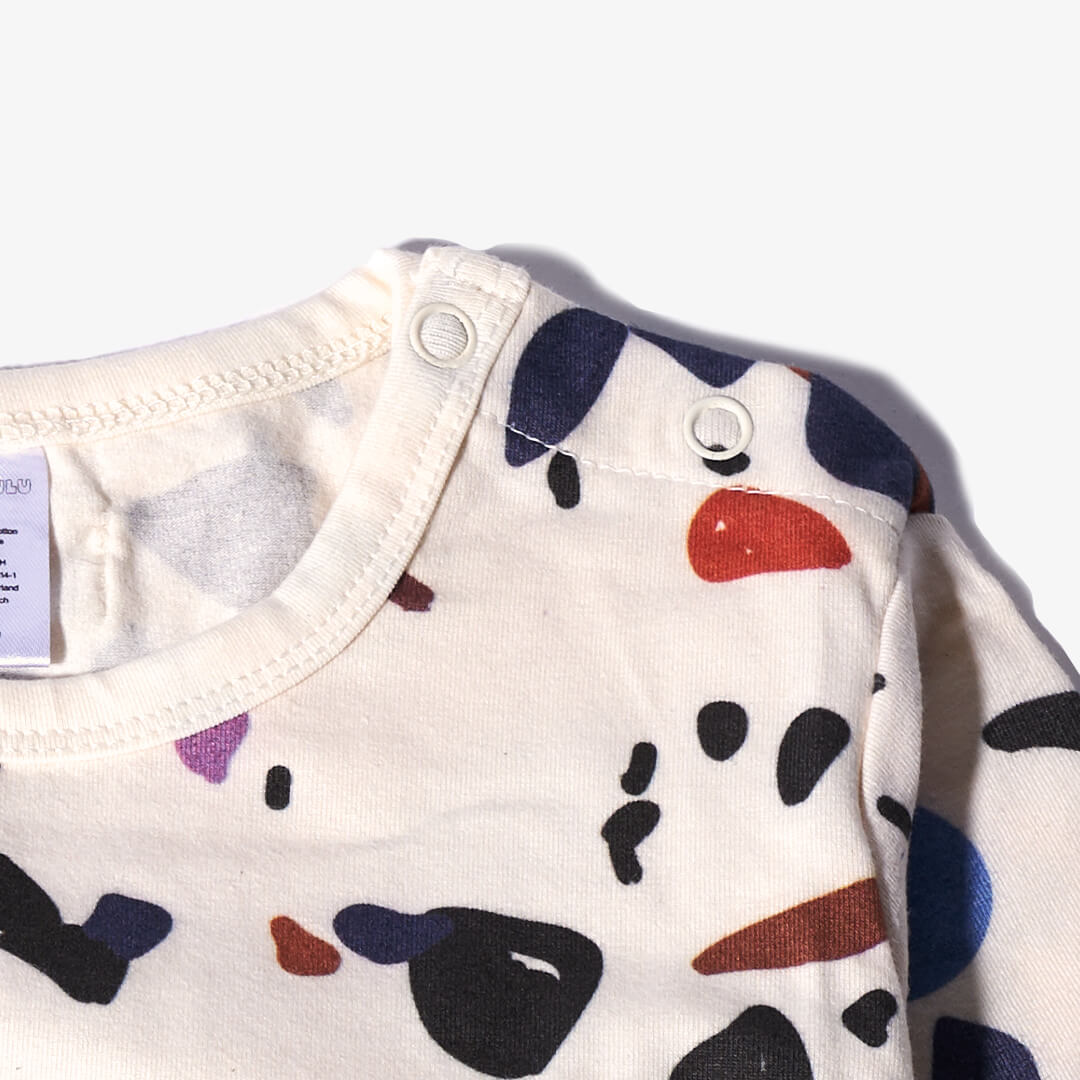 Vorderseite des Shirt für Babys aus der DOTS Kollektion