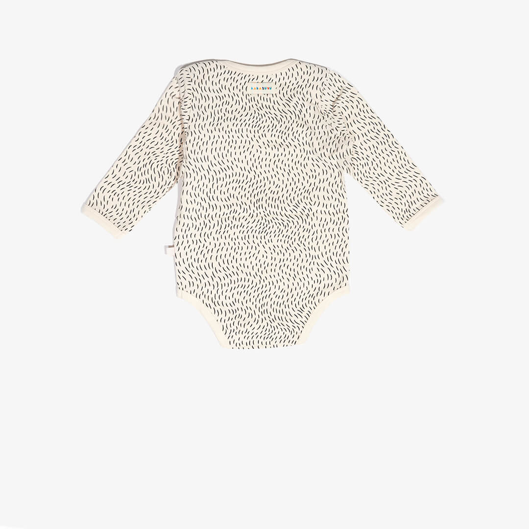 Vorderansicht des Bodys für Babys aus der FUR Kollektion