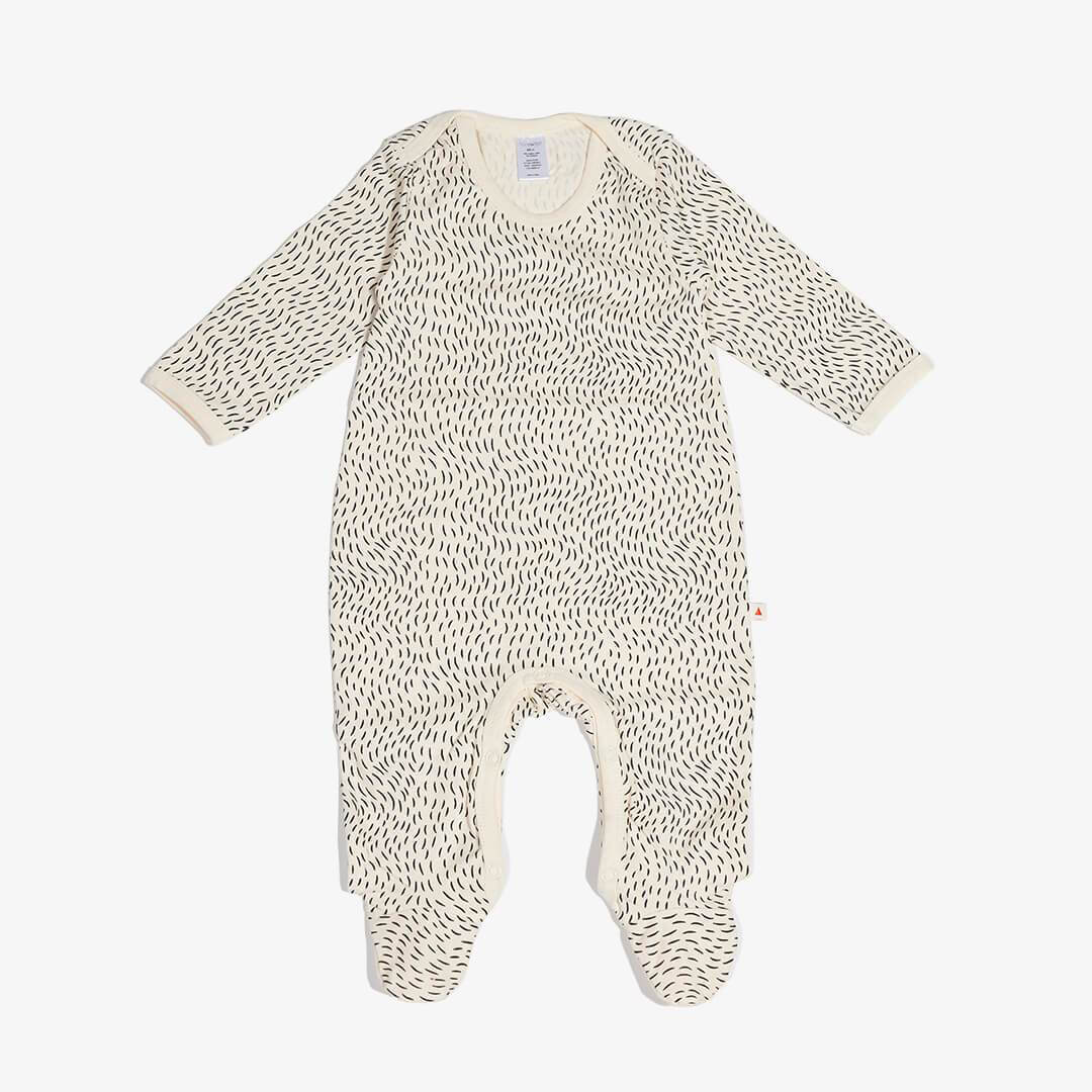 Vorderseite des Overalls für Babys aus der FUR Kollektion